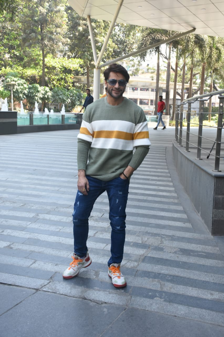 Shalin Bhanot poses for the media. (Image: Viral Bhayani) Shalin Bhanot poses for the media.