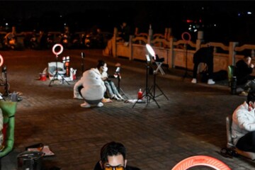 Chinese Live Streamers Flock Outdoors To Get Late-night Donations From  Online 'passer-by' - Forbes India