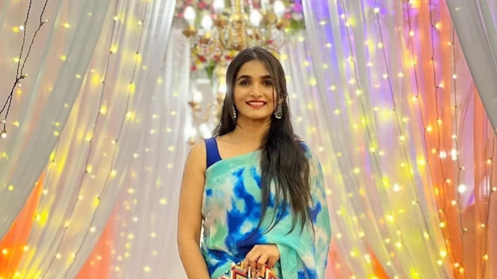Divya Uruduga Looks Stunning in Her Traditional Avatar, Check Out the Latest Pics