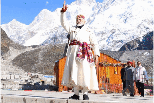 RaGa vs Modi Over 'Bhakti', Yogi's Puja Ritual: How Lord Shiv Influenced  Politics | Mahashivratri Special