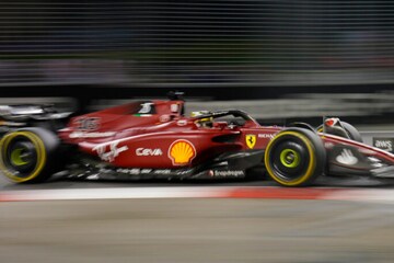 Ferrari 2018 F1 car unveiled