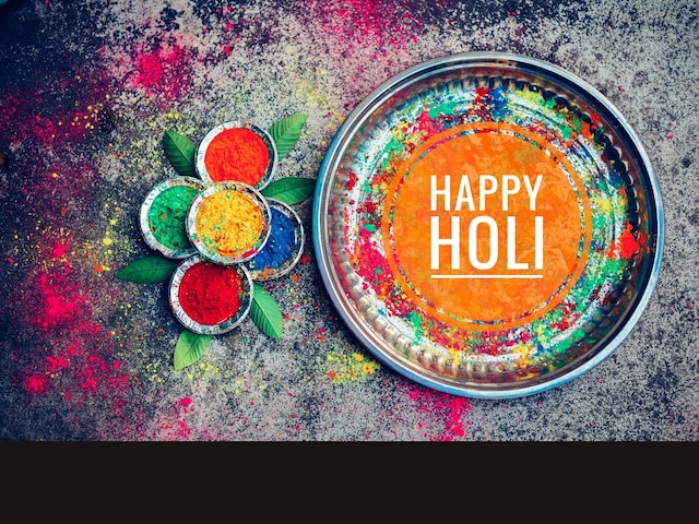 Holi 2023: The grand festival of colours is celebrated for two days in many regions of India. (Representative image: Shutterstock)
