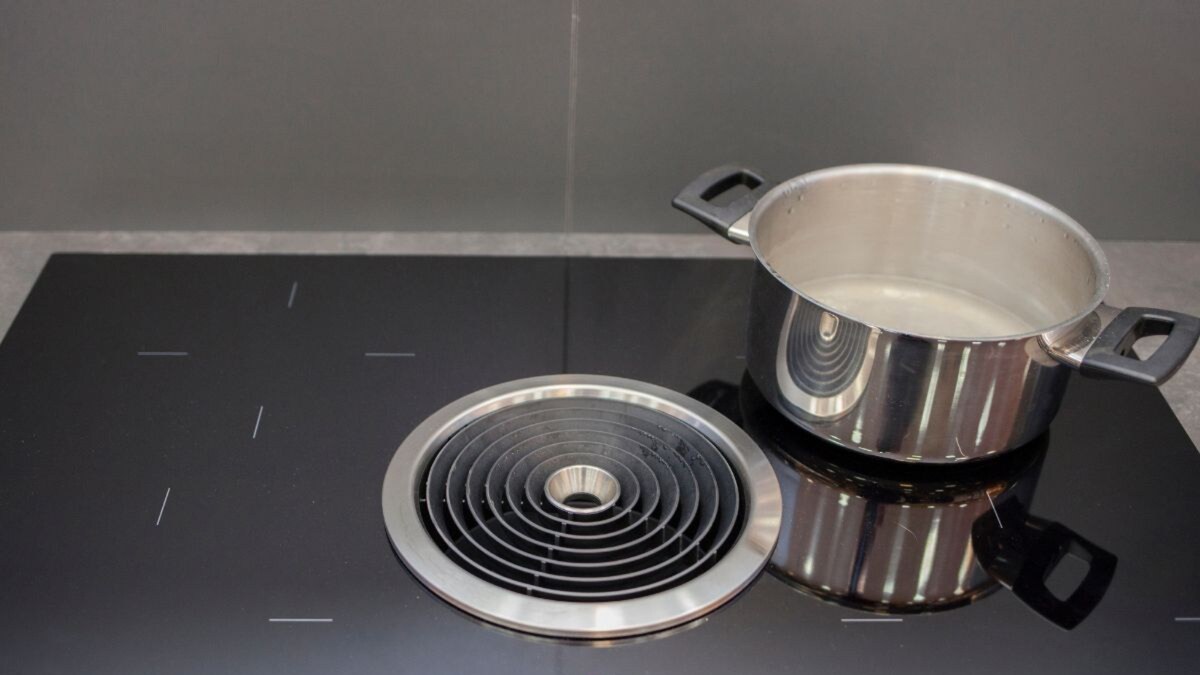 Tips To Use Induction Appliance And Clean It