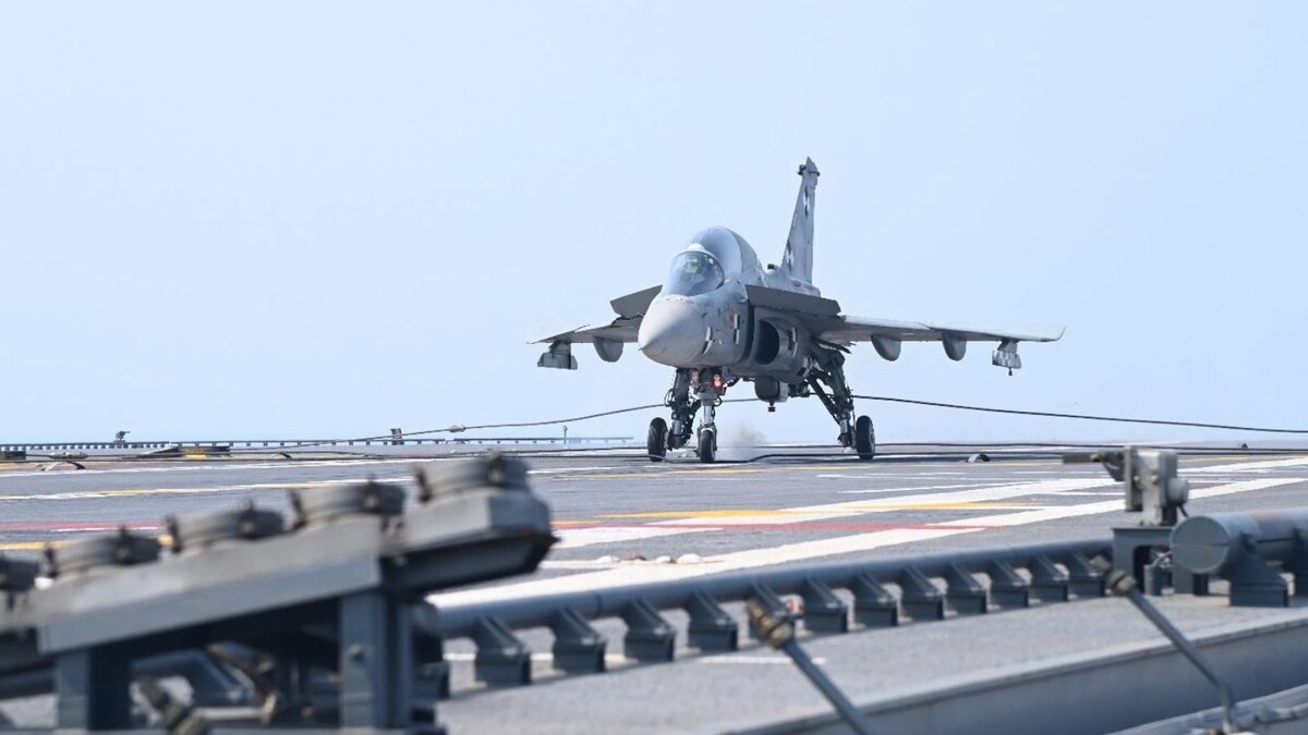 In a Historic First, LCA Tejas Lands on Aircraft Carrier INS Vikrant - News18