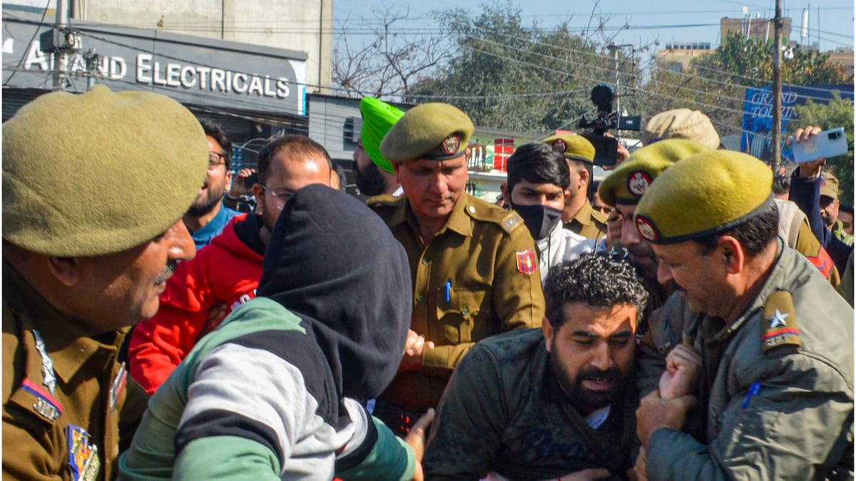 Dozens of Protesting Kashmiri Pandit Employees Detained in Jammu