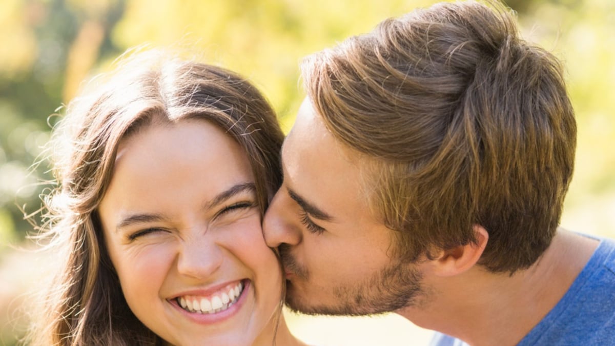 Kiss Day 2023: Here's How You Can Celebrate This Love Filled Day With Your Loved One