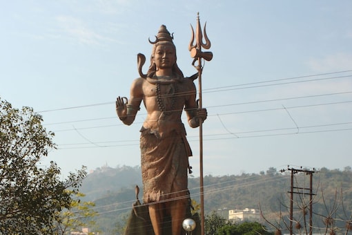 Lord Shiva Statue at in Haridwar. (Image: Shutterstock)
