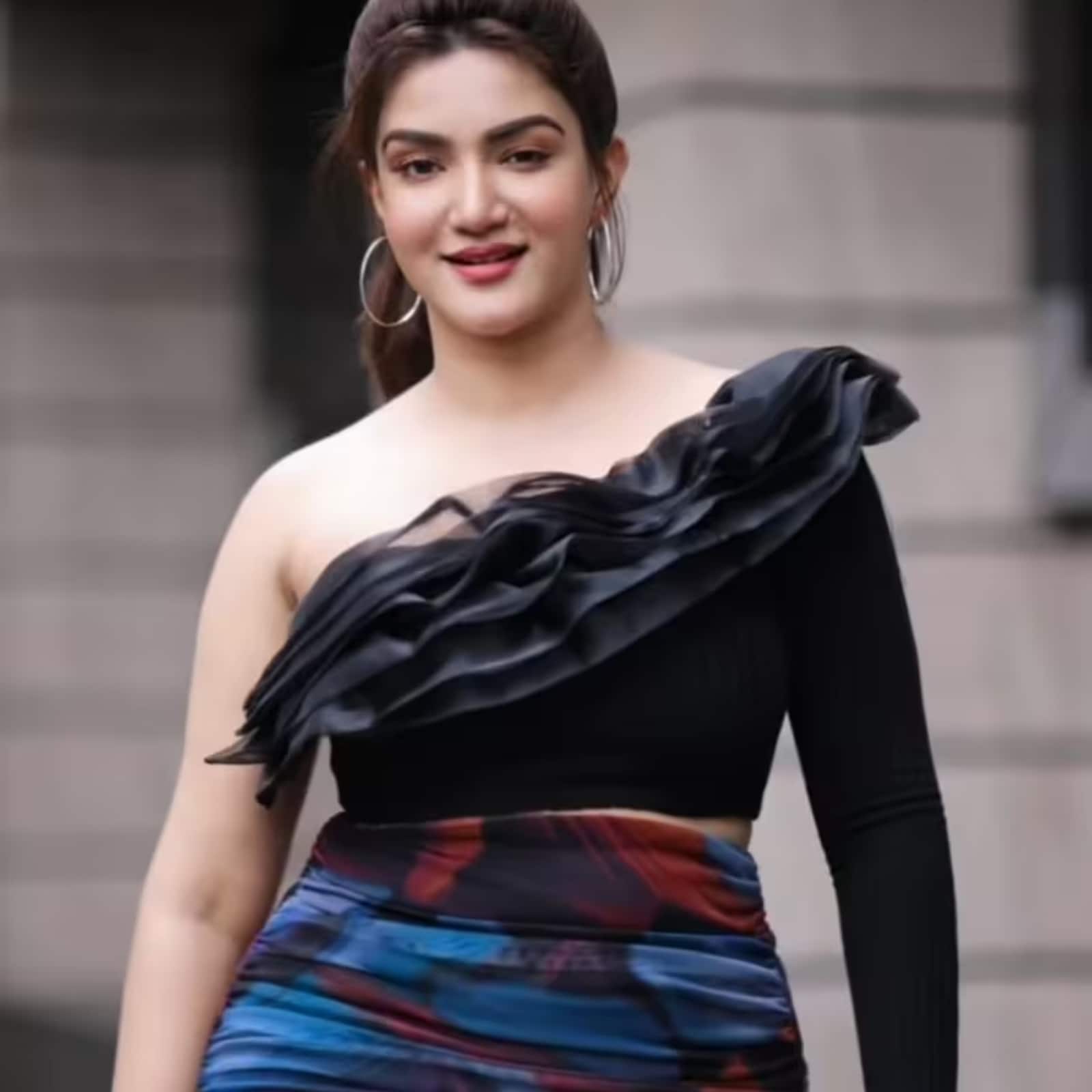 Malayalam Cutties Withoutdress Sex - Malayalam Actress Honey Rose Sets New Fashion Goals, See Her Latest Pics -  News18