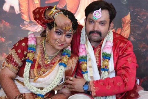 Fans were extremely happy with this union and conveyed their best wishes to the couple for a happy and blissful future.