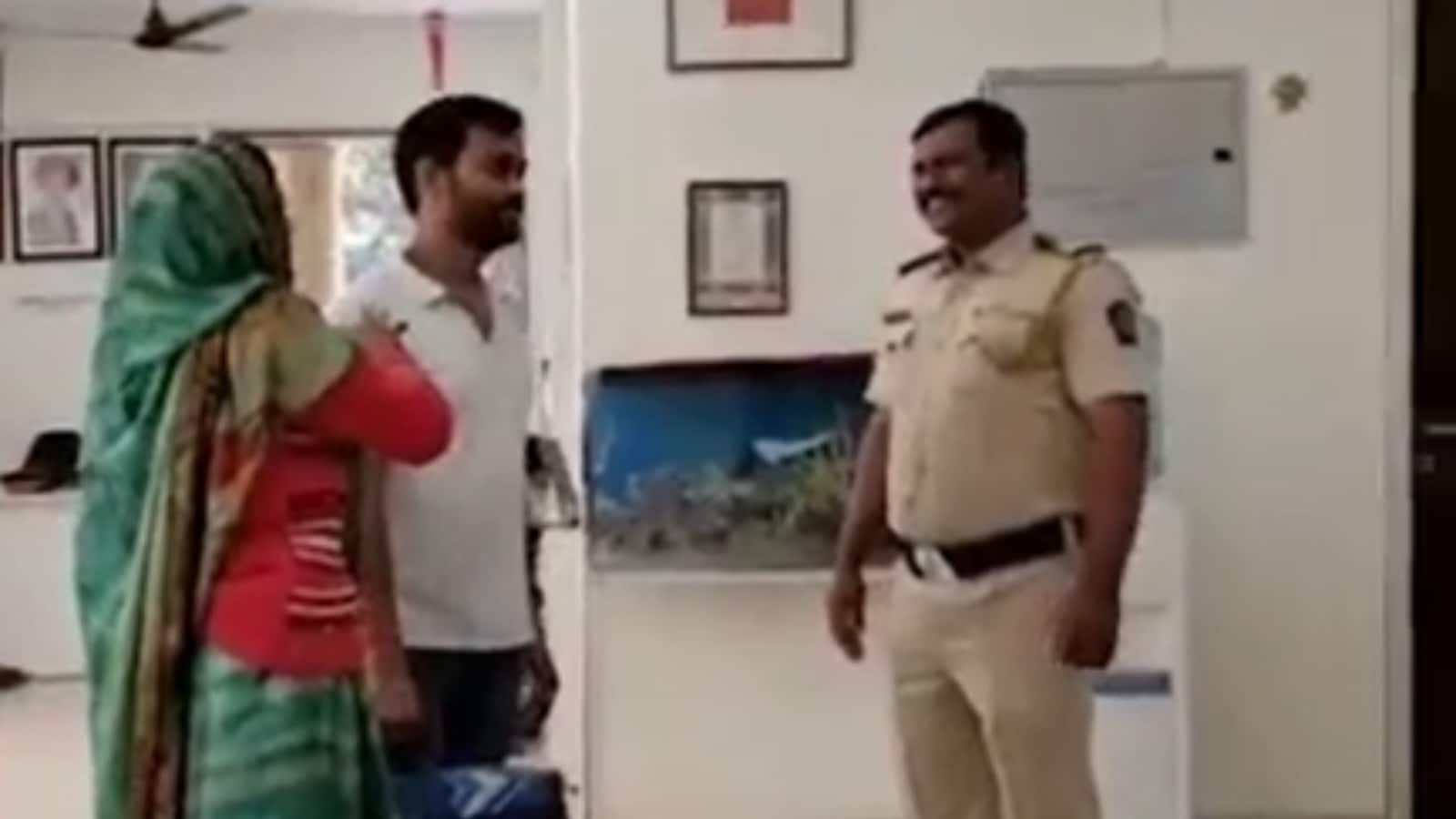 Mumbai Police Help Elderly Woman In Distress To Reunite With Her Family