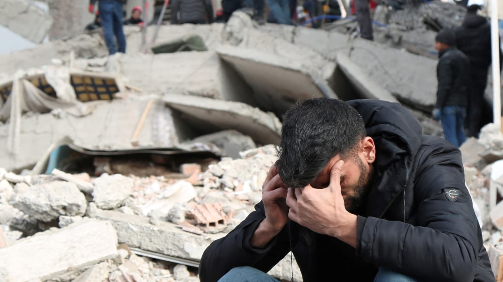 Death Toll Above 9,500; Parts of Gaziantep, Hatay and Syria’s Azaz Turned to Rubble