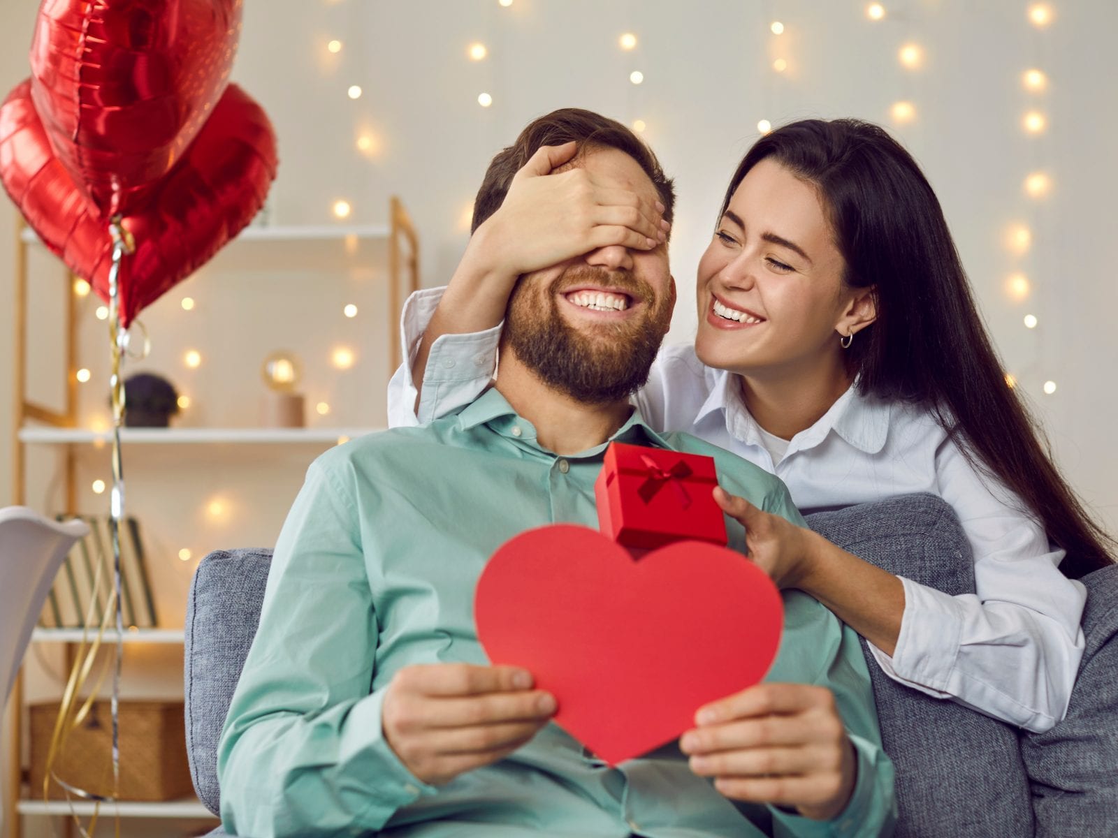 Valentine's Day 2023: Ultimate Gifting Guide For Your Valentine's - News18