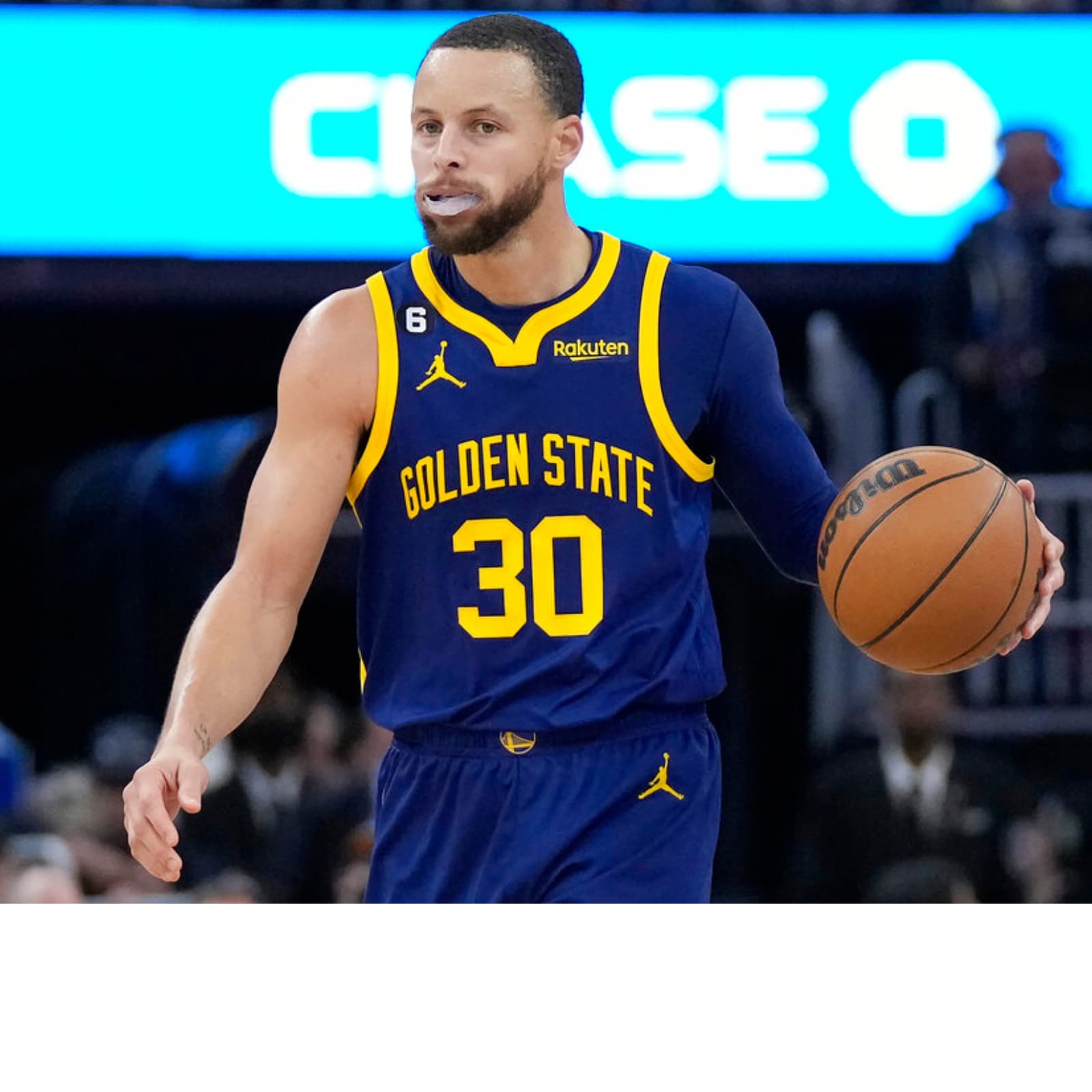Stephen Curry knee injury: X-rays negative, further examination pending /  News 