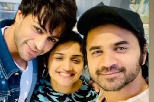 Prateek Shah shared a selfie on Instagram with Hruta Durgule and Shalin Bhanot.