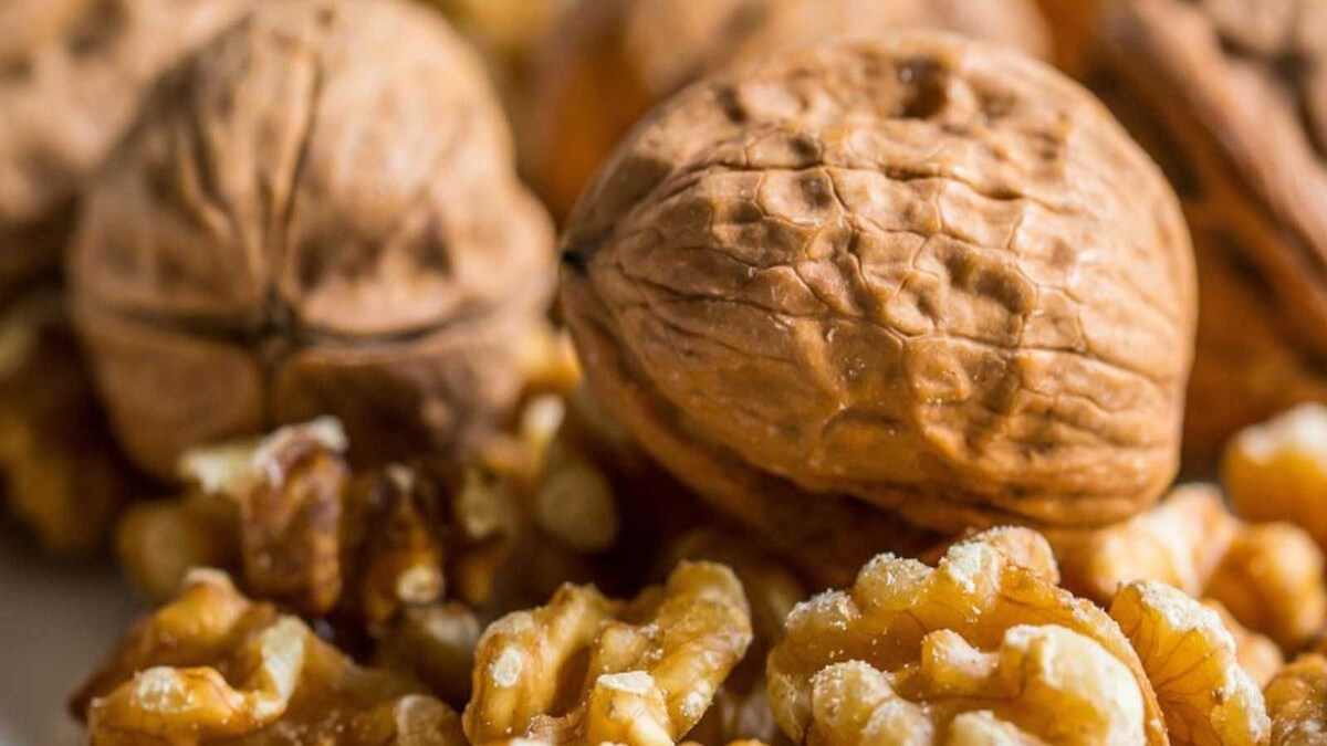 Follow These Tips To Differentiate Fake And Real Walnuts News18