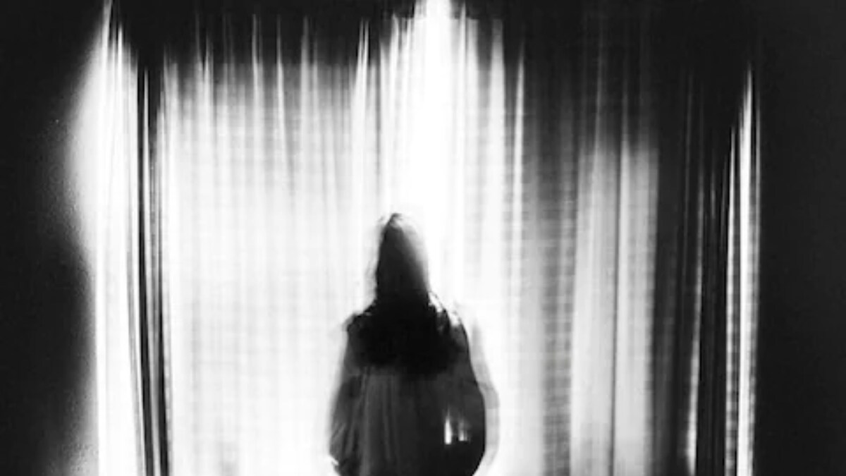 ‘Ghosted Services’ In London Is Offering A Chance To Date Your Lover