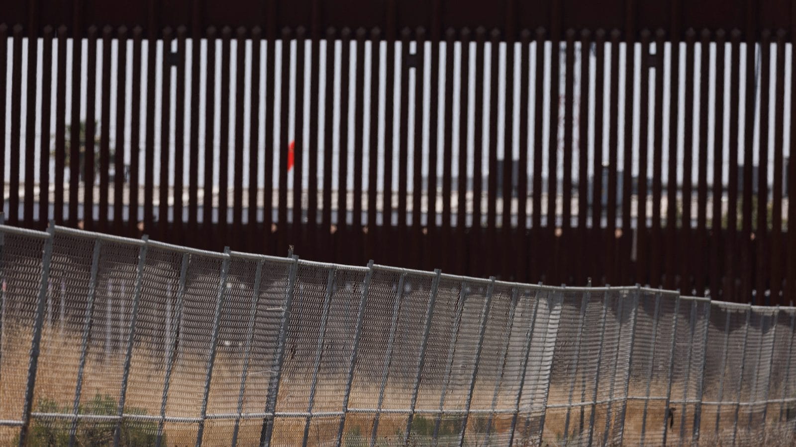 Gujarat Man Dies Scaling US Border Wall While Trying to Enter Illegally, 2 Traffickers Held