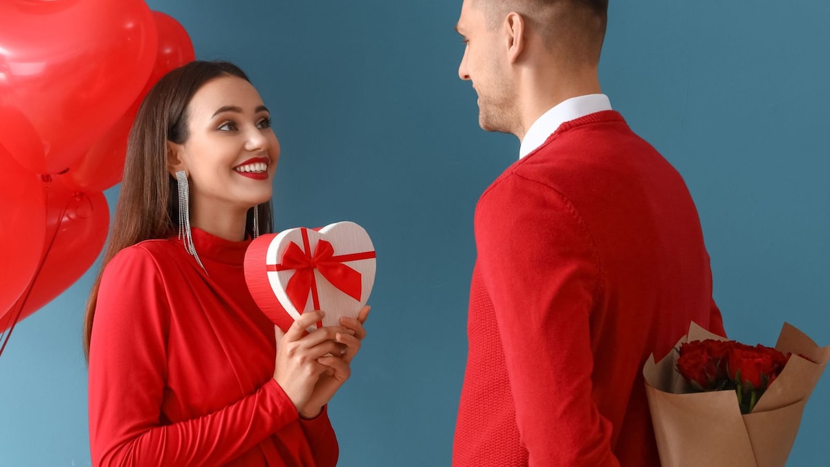 Valentine's Day 2023: Follow These Dressing Tips to Get Ready for the Day of Love