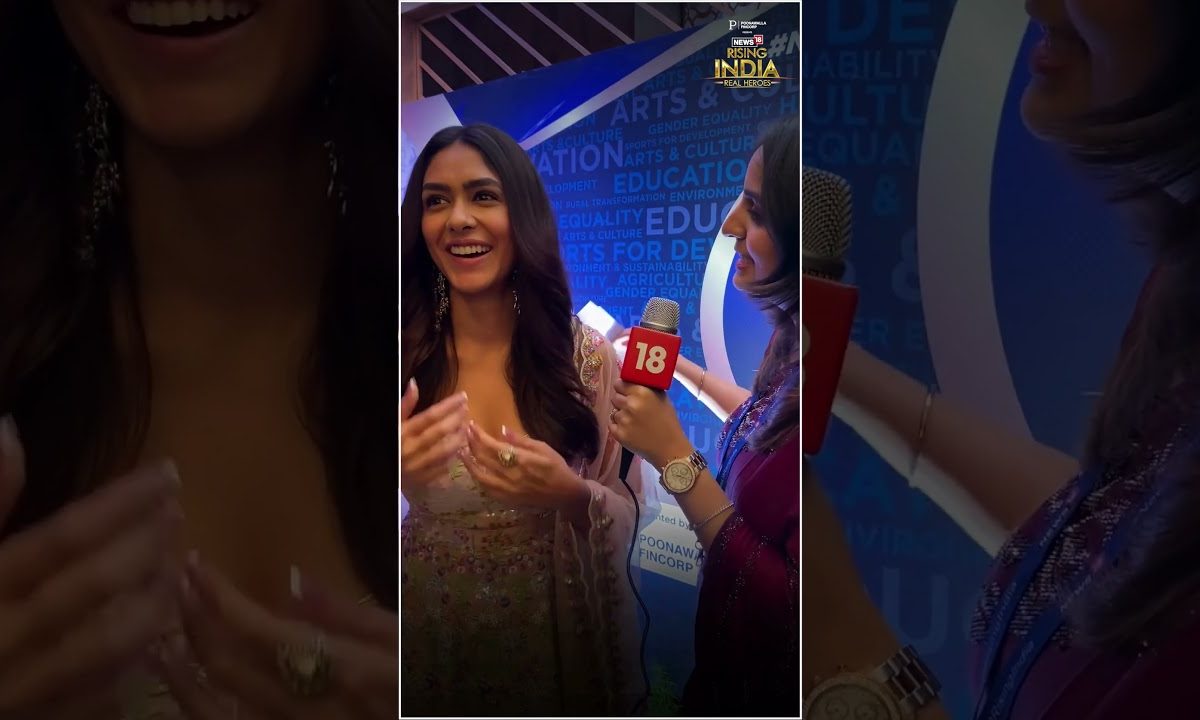 Mrunal Thakur Tried Tongue Twister 'Betty Bought A Bitter Butter'? And This Is What Happened | Viral