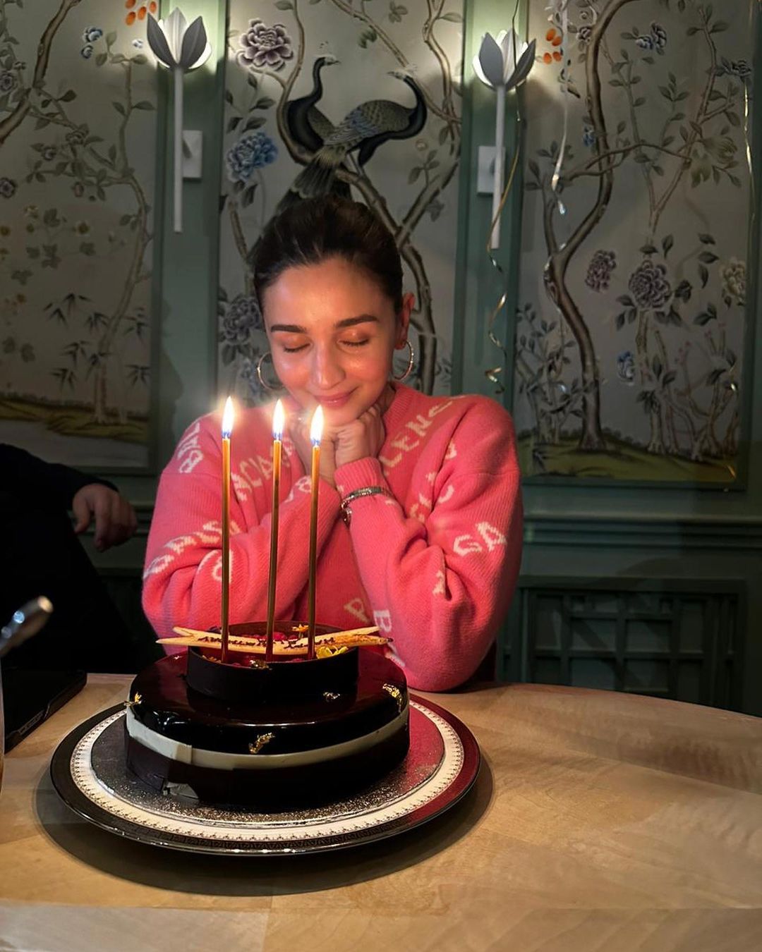 Alia Bhatt celebrates best birthday as she turns 30