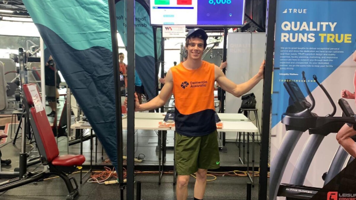 8,008 PullUps In 24 Hours Man Smashes World Record To Raise Money For