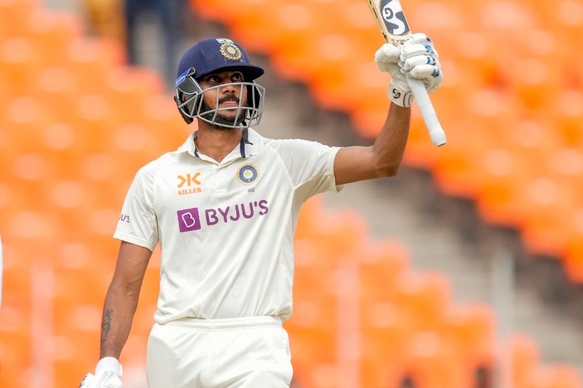 ‘The Bapu. The Warrior’: Twitter Explodes in Excitement as Axar Patel Scores his Third Fifty in BGT 2023 ‘The Bapu. The Warrior’: Twitter Explodes in Excitement as Axar Patel Scores his Third Fifty in BGT 2023