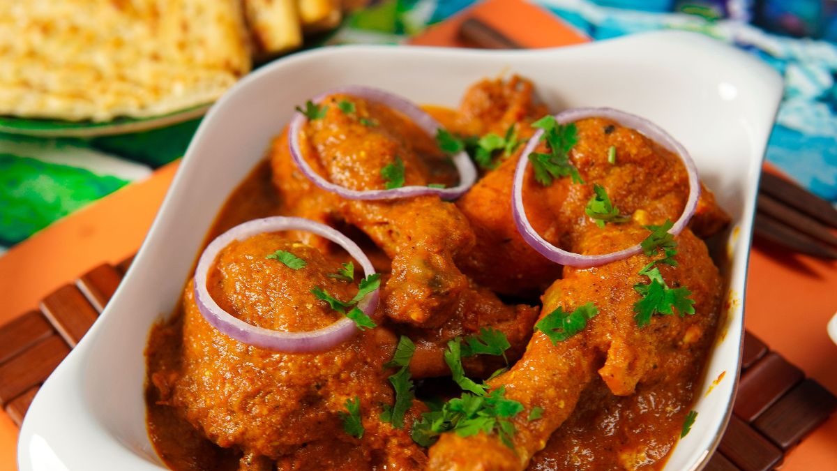 This Restaurant is Selling '100% Veg Butter Chicken' and Foodies on Twitter are Perplexed