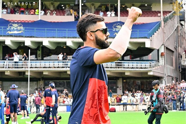 WATCH: Virat Kohli Receives Rousing Reception From RCB Fans at Training  Session in Chinnaswamy - News18