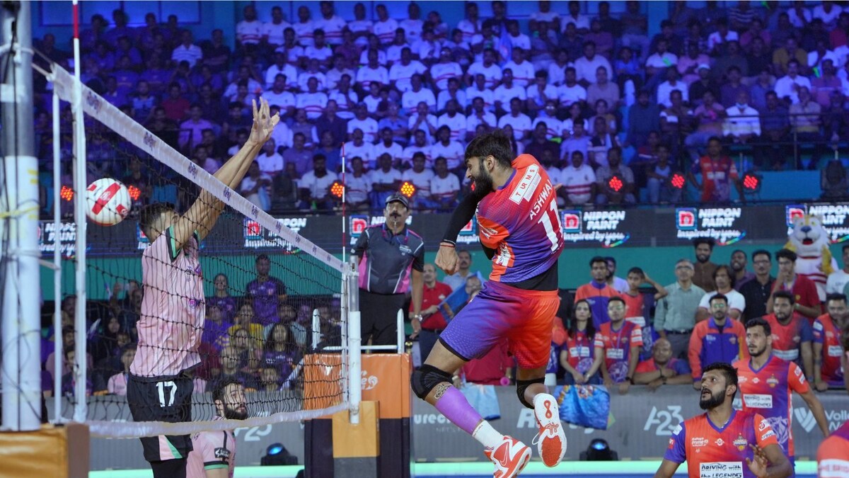 Prime Volleyball League: Bengaluru Torpedoes Shock Holders Kolkata Thunderbolts to Seal Finals Berth