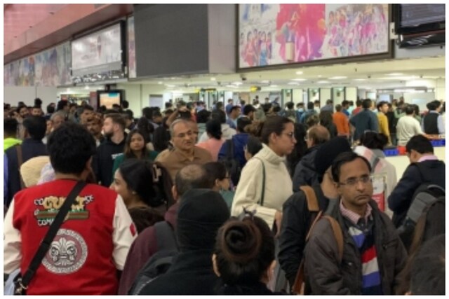 Delhi Airport Again Sees Chaos, Passengers Complain of Long Waiting ...