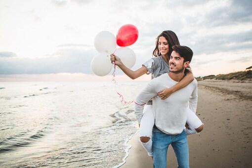 Maintaining a healthy relationship cannot always be easy but being kind and generous toward the one you love can help mend many problems