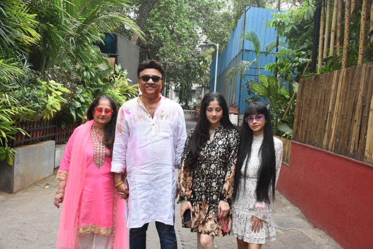 Anu Malik and his family seen arriving at Javed Akhtar's Holi party. 