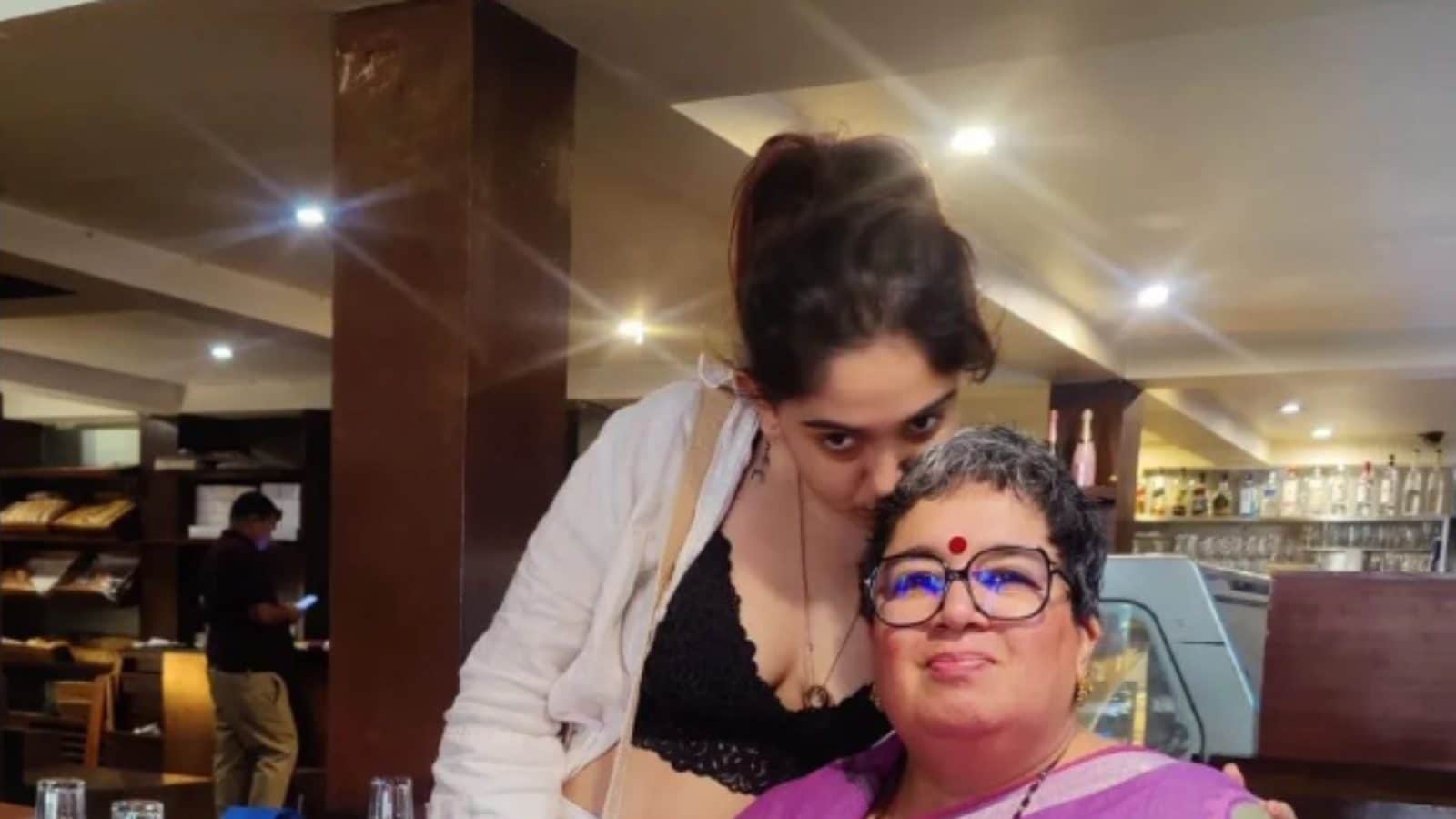 Aamir Khan’s Daughter Ira Khan Kisses Her Mom Reena Dutta on the Forehead in This Adorable Pic