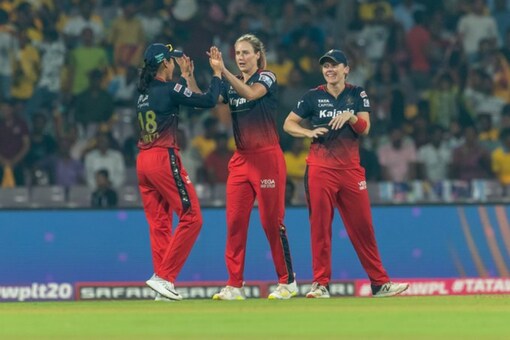 Live Score UP Warriorz vs Royal Challengers Bangalore WPL