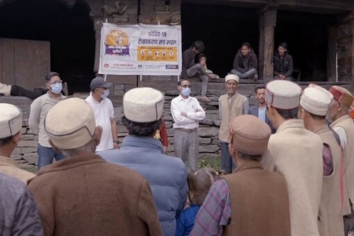 Residents of Malana in Himachal Pradesh were hesitant of the vaccine but efforts of healthcare workers and the district administration ensured they were brought under the ‘suraksha kavach’ of the vaccine. (News18)