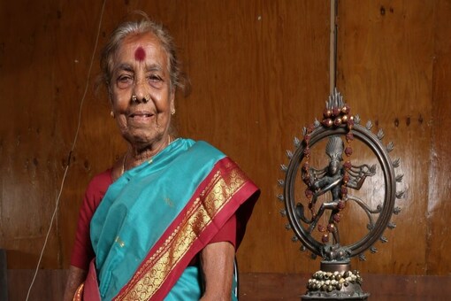 Sathi R Padma Shri Muthukannammal, India's Last Living Sathir Dancer from Tamil ...