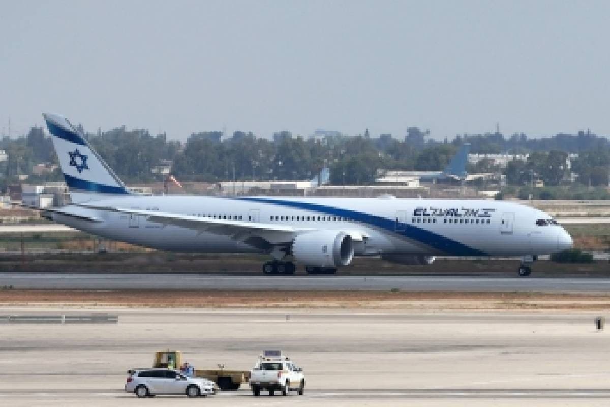 First Direct Flight Between Israel and Ireland Launched