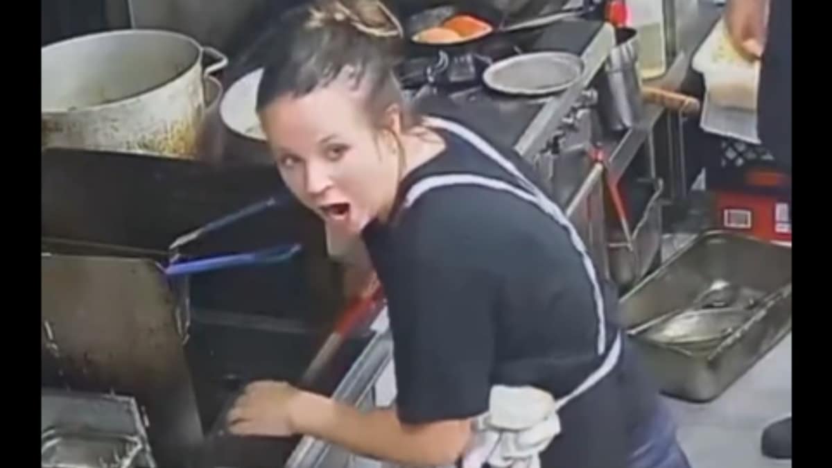 Video Of Woman Dropping Phone Into Hot Oil Will Give You Anxiety