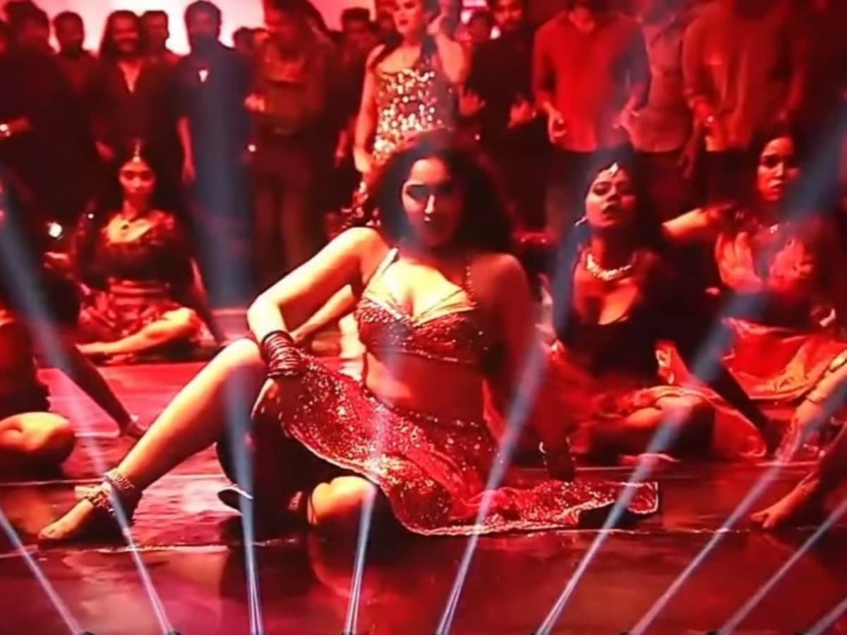 Heroine Sayeesha Sex Video - Sayyeshaa Saigal To An Item Song In Silambarasan TR-Starrer Pathu Thala -  News18