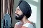 Man Sings Kesariya In 5 Different Languages; Anand Mahindra Likes It