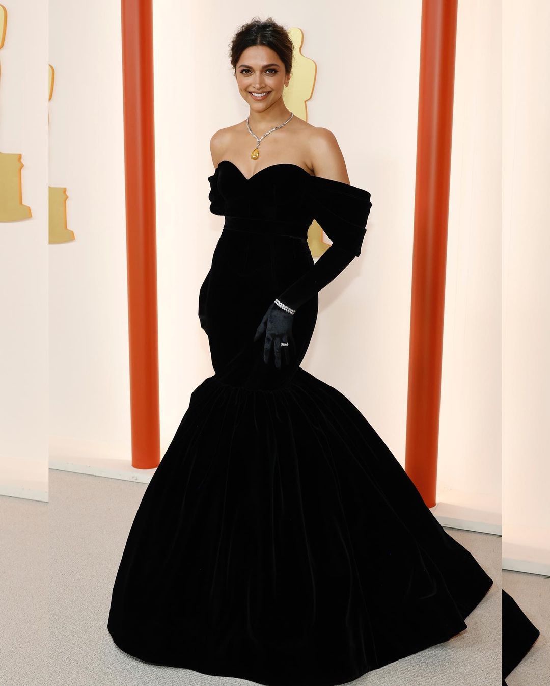 Deepika Padukone looked classy in an off-shoulder mermaid-style gown by Louis Vuitton.