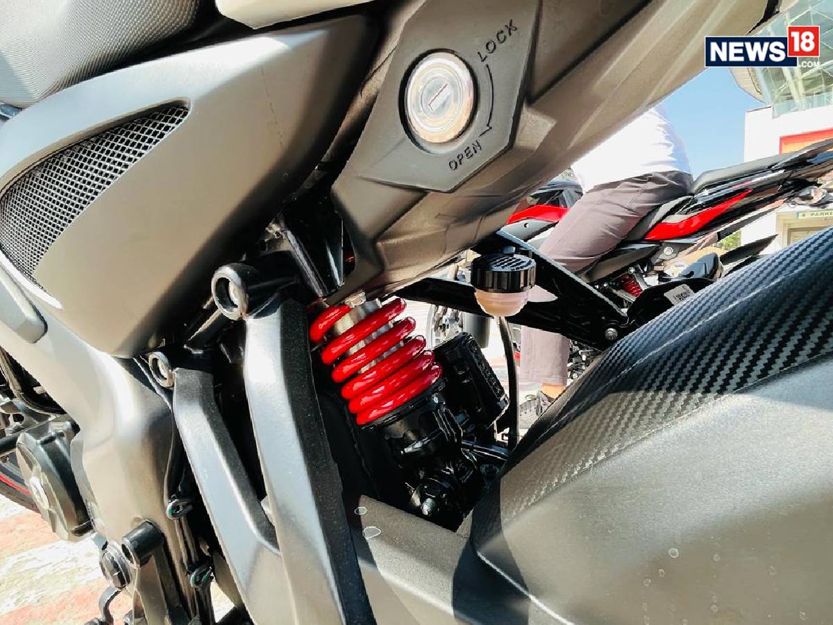 bajaj pulsar website