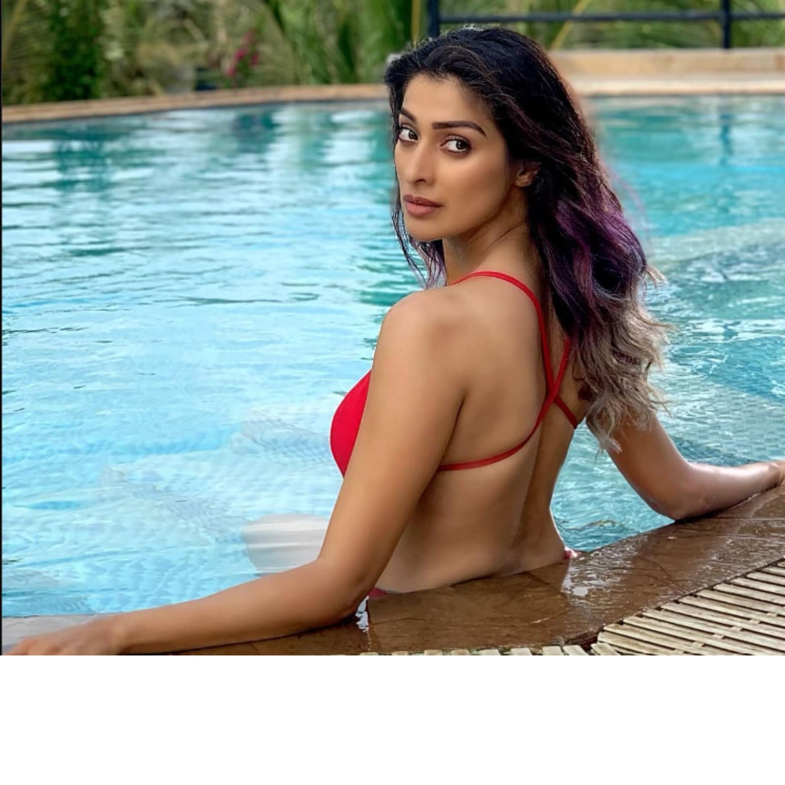 Lakshmi Rai Sex Videos - Actress Rai Laxmi's Latest Bikini Photo Is Viral, Check It Out - News18