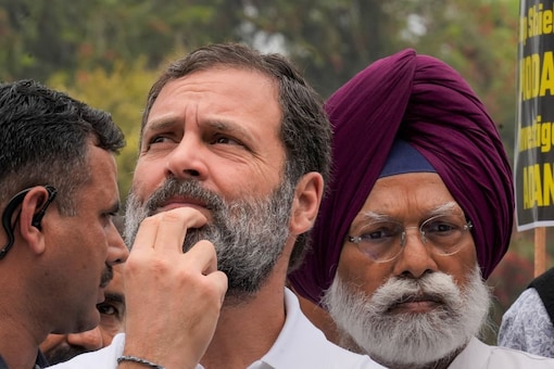 In yet another image makeover for Rahul Gandhi, the Congress and his managers will now present him as someone who like Mahatma Gandhi, dared to stand up to power. (PTI)