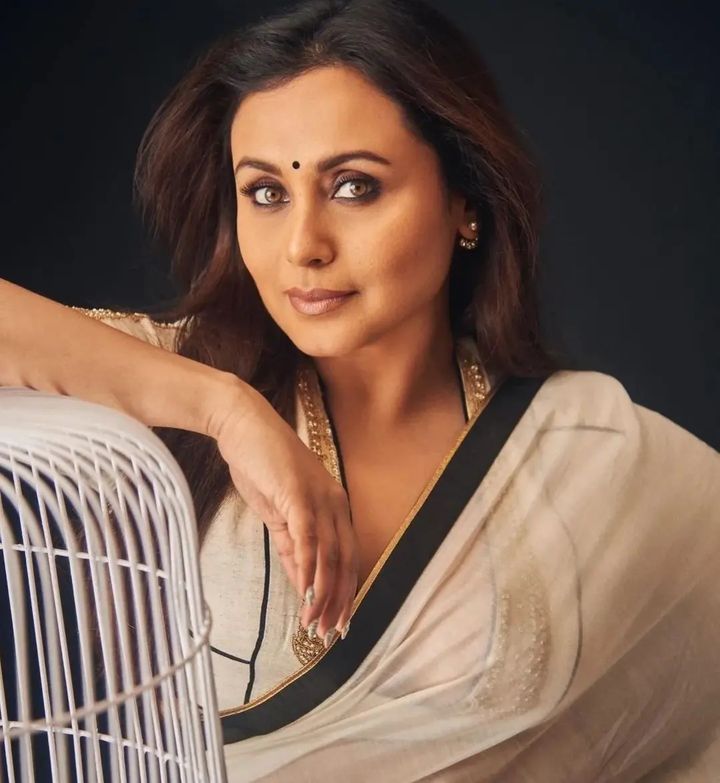 720px x 783px - Rani Mukerji's Flawless Beauty Looks: The Mrs Chatterjee vs Norway Star  Aces Bright Lips, Winged Eyeliner And Nude Makeup - News18