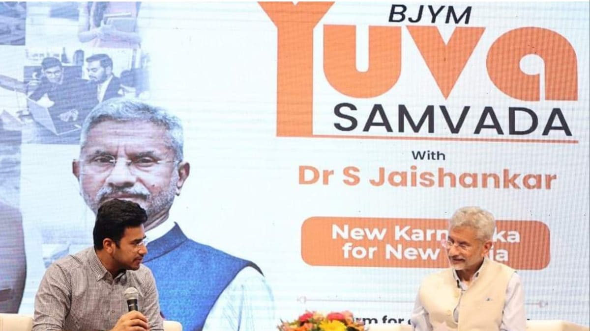 Insiders Taking Politics Outside, While Outsiders…: Jaishankar Takes a Jibe at Rahul Gandhi Over London Speech