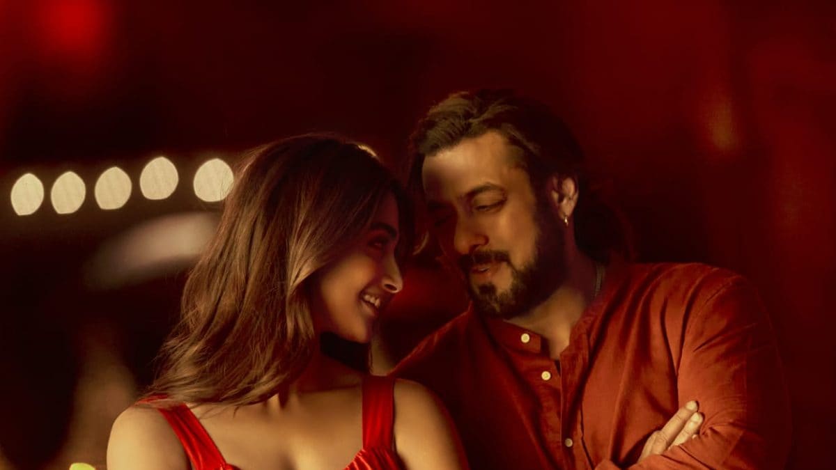 Salman Khan Says 'Fall In Love With Falling In Love' As He Croons Jee