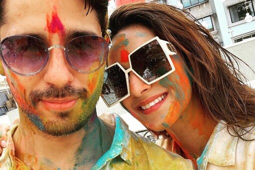 Sidharth Malhotra and Kiara Advani celebrate first Holi as Mr and Mrs. (Photo: Instagram) 