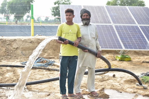 Could Decentralised Renewable Energy Technologies Empower India's Farmers?