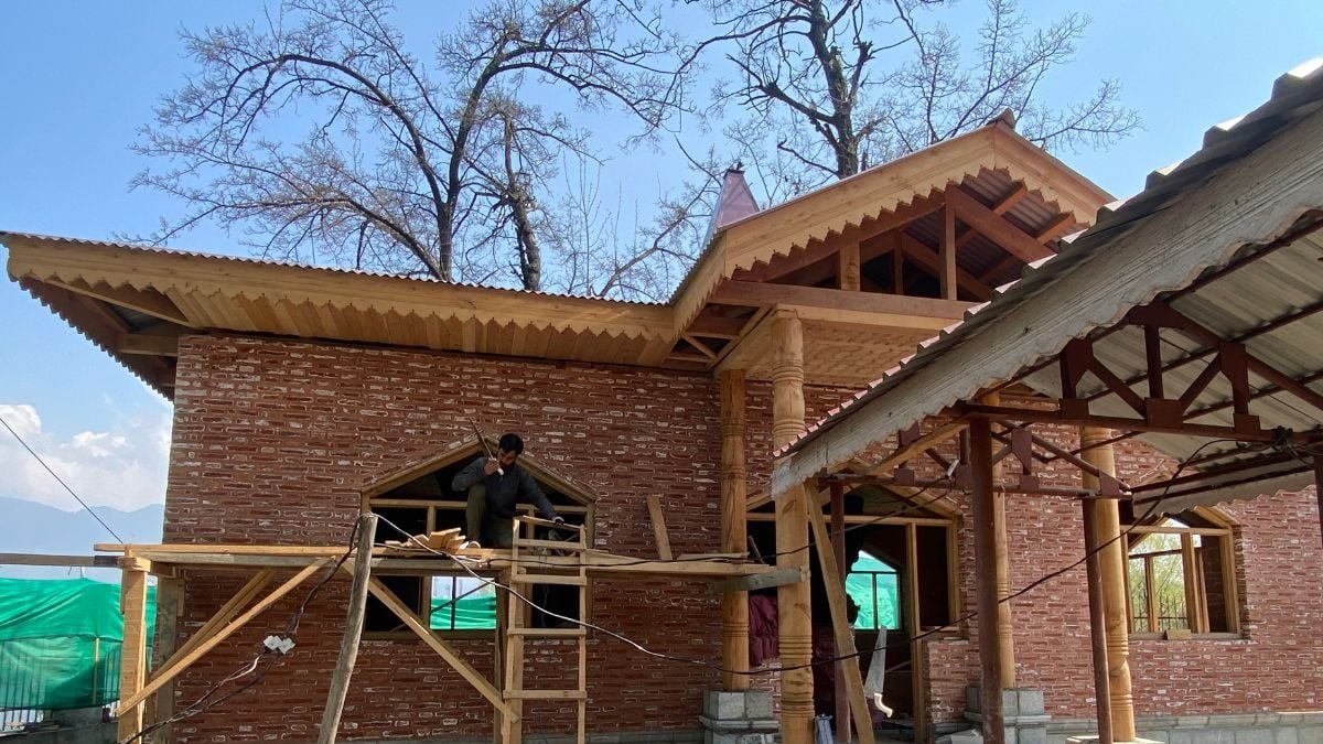 Damaged in 2014 Floods, 700-year-old Temple Being Restored in Kashmir